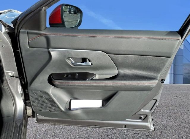 
								Nissan Kicks full									