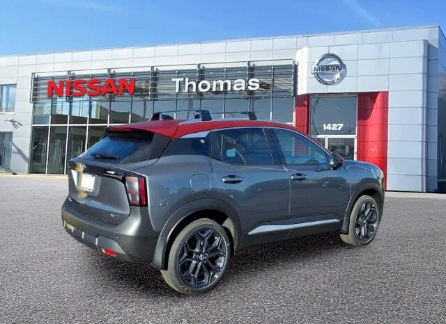 
								Nissan Kicks full									