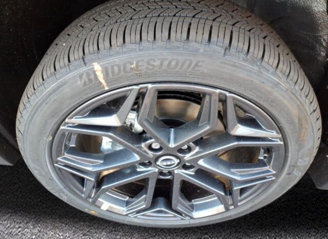 
								Nissan Kicks full									
