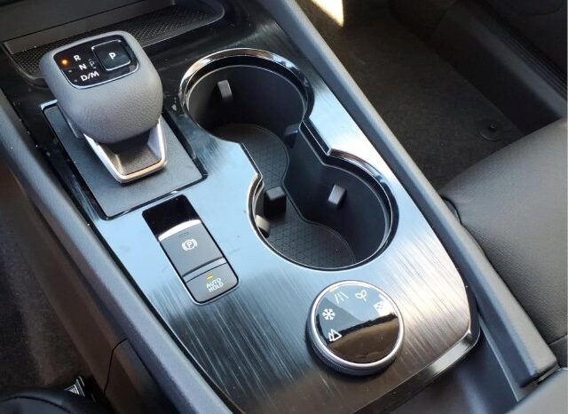 
								Nissan Rogue full									