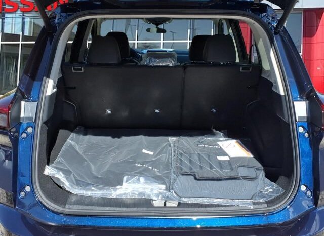 
								Nissan Rogue full									