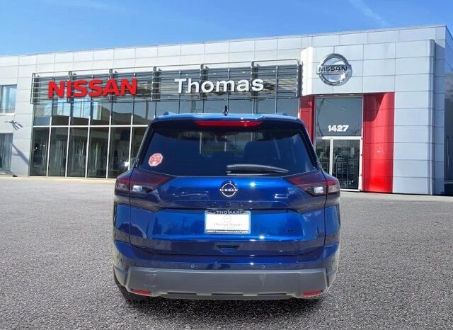 
								Nissan Rogue full									