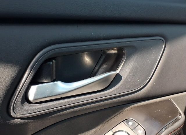 
								Nissan Rogue full									
