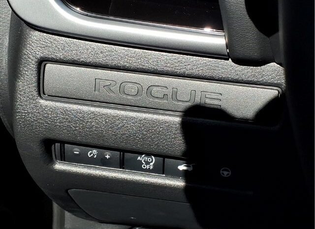 
								Nissan Rogue full									
