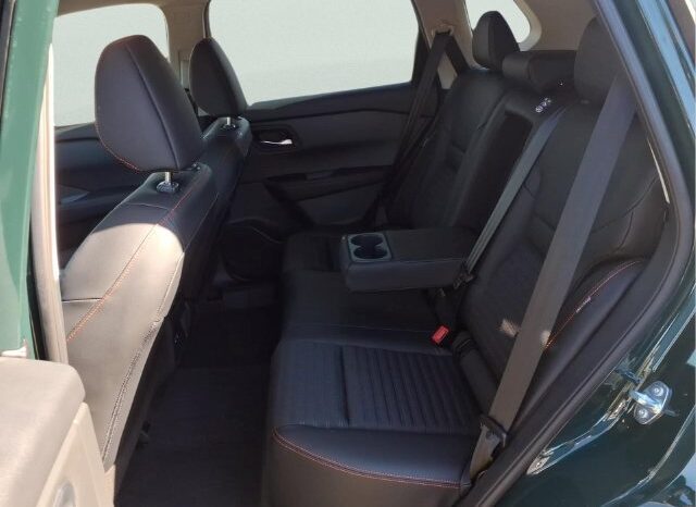 
								Nissan Rogue full									