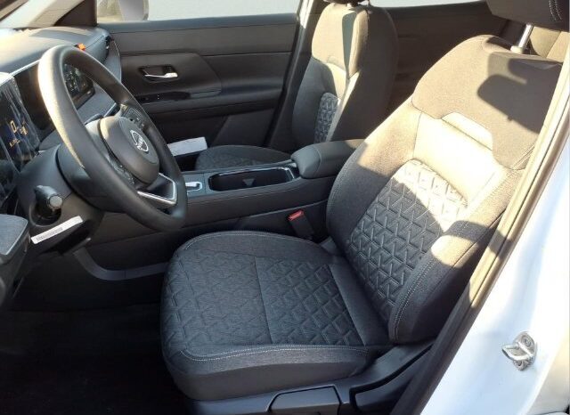 
								Nissan Kicks full									