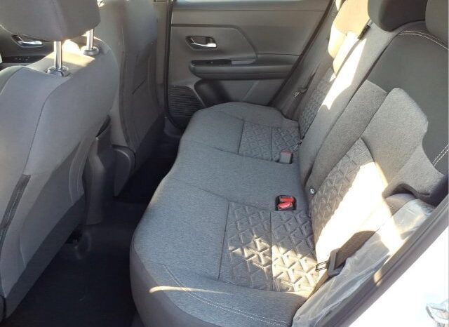 
								Nissan Kicks full									