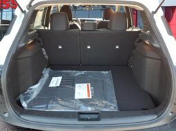 
										Nissan Kicks full									