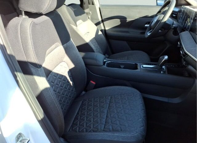 
								Nissan Kicks full									