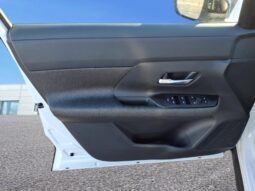 
										Nissan Kicks full									
