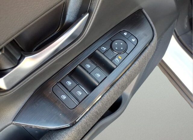 
								Nissan Kicks full									