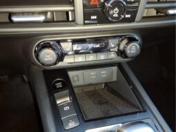 
										Nissan Kicks full									
