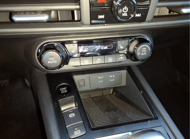 
								Nissan Kicks full									