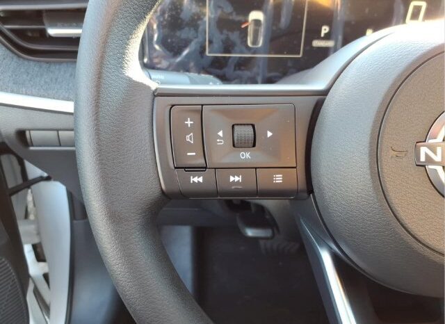 
								Nissan Kicks full									
