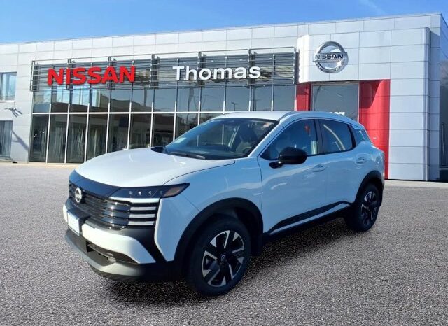 
								Nissan Kicks full									
