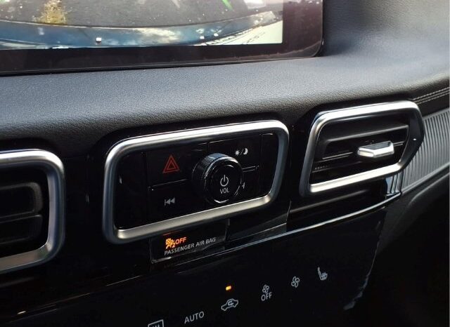 
								Nissan Sentra full									