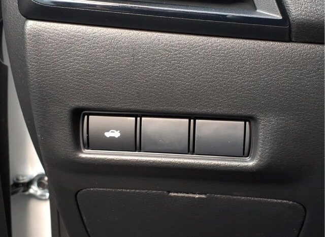 
								Nissan Sentra full									