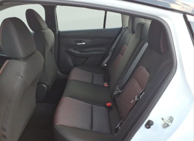 
								Nissan Sentra full									