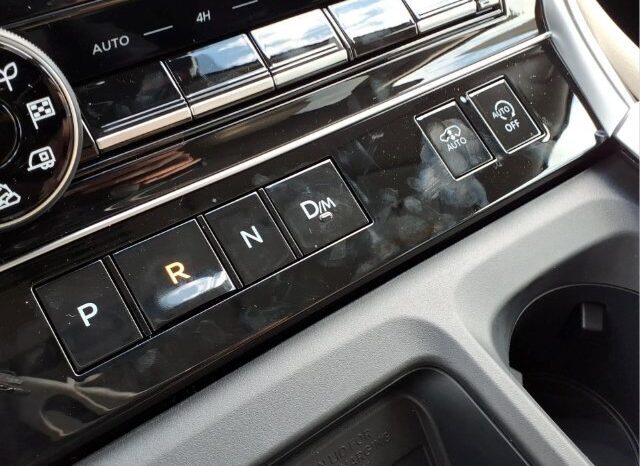 
								Nissan Armada full									