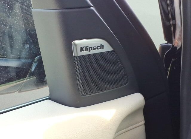 
								Nissan Armada full									