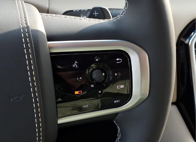 
								Nissan Armada full									