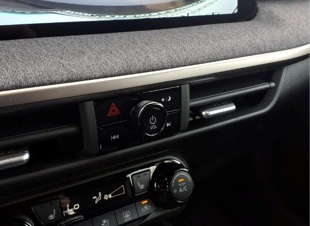 
								Nissan Kicks full									