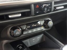 
										Nissan Kicks full									