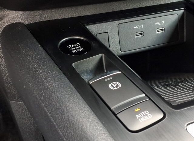 
								Nissan Kicks full									