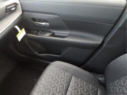 
										Nissan Kicks full									