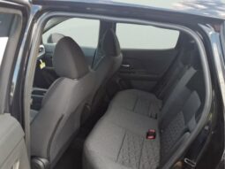 
										Nissan Kicks full									