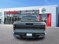 
										Nissan Frontier full									