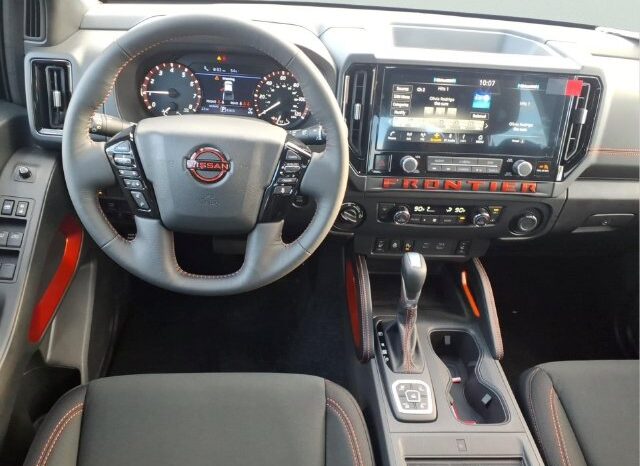 
								Nissan Frontier full									