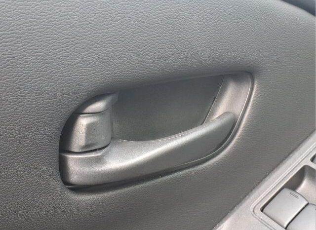 
								Nissan Frontier full									