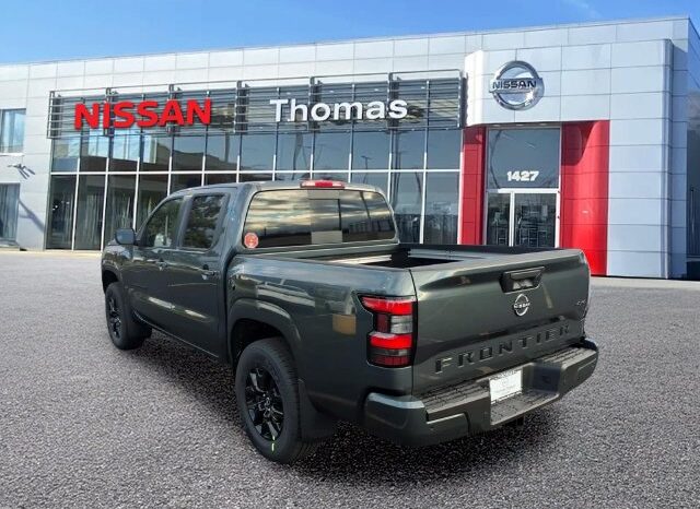 
								Nissan Frontier full									