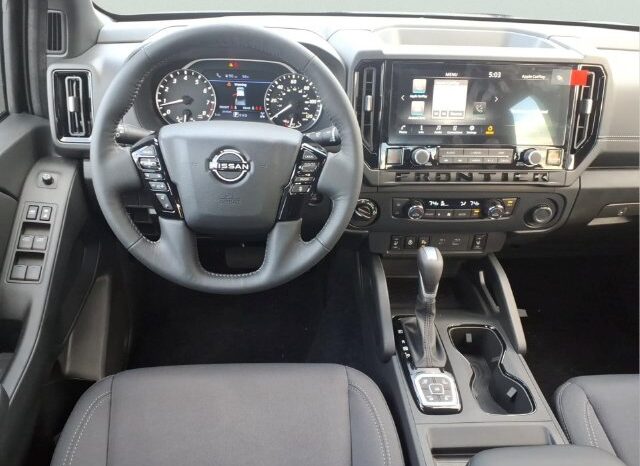 
								Nissan Frontier full									