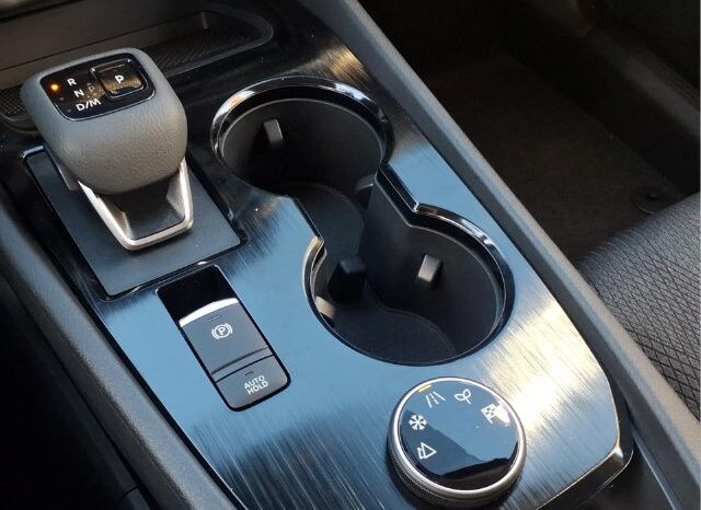 
								Nissan Rogue full									