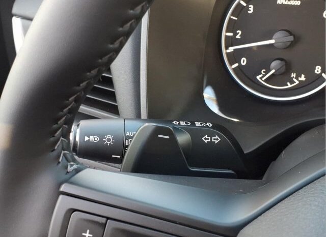 
								Nissan Rogue full									