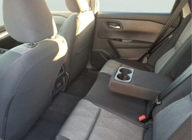 
								Nissan Rogue full									