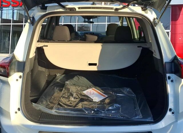
								Nissan Rogue full									