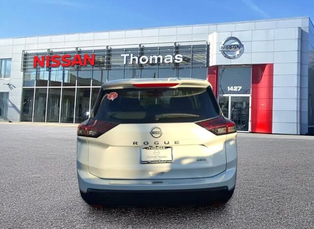 
								Nissan Rogue full									