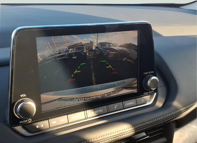 
								Nissan Rogue full									