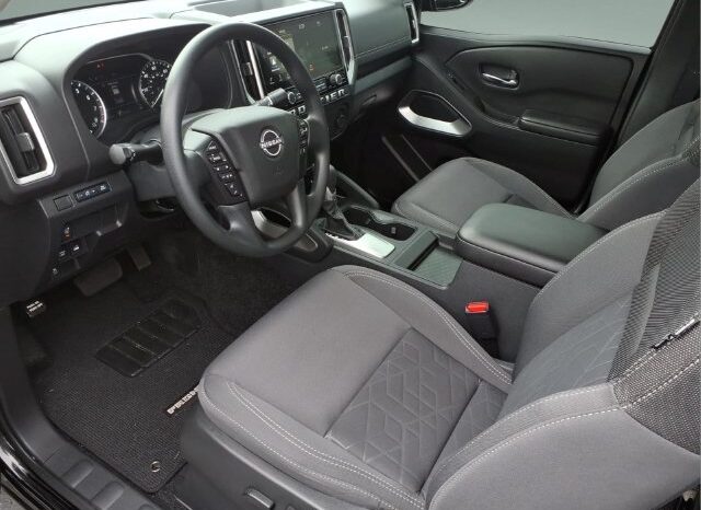 
								Nissan Frontier full									