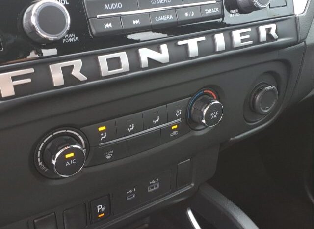 
								Nissan Frontier full									