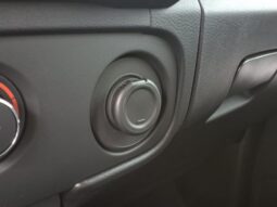 
										Nissan Frontier full									