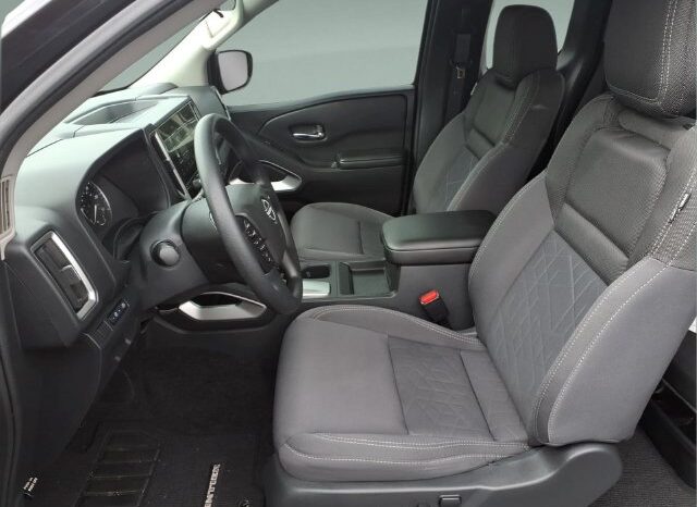 
								Nissan Frontier full									
