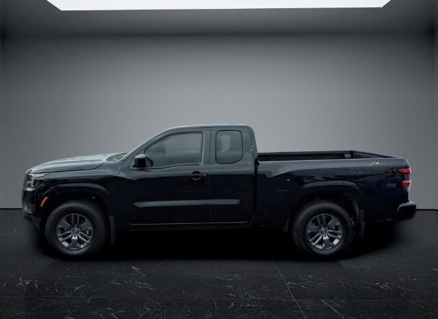 
								Nissan Frontier full									