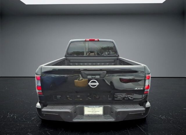 
								Nissan Frontier full									