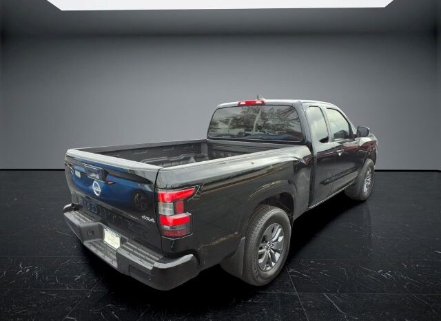 
								Nissan Frontier full									