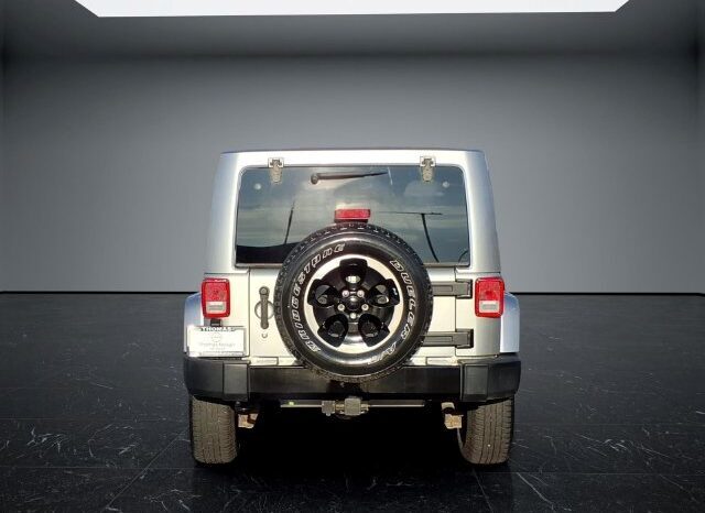 
								Jeep Wrangler full									