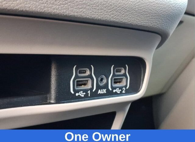 
								Chrysler Pacifica full									